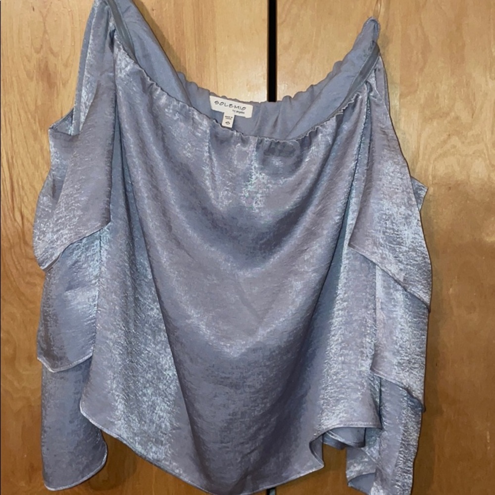 Off the shoulder ruffle top